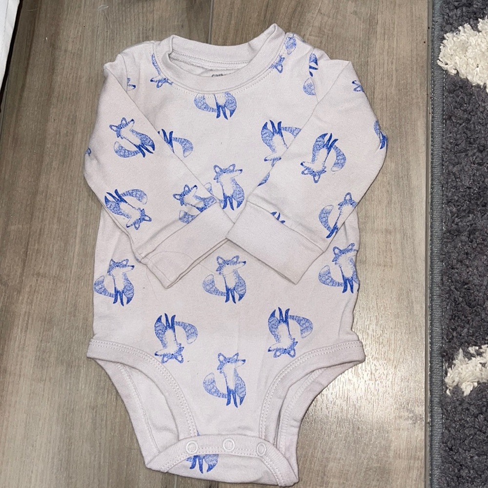 Carter’a onesie long sleeve